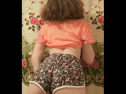 ❤️ Seksi mlada bejba se pred kamero sleče s kratkih hlač Kvalitetni seks pri nas ❌